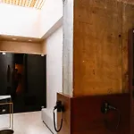 Zen 1 With Balcony